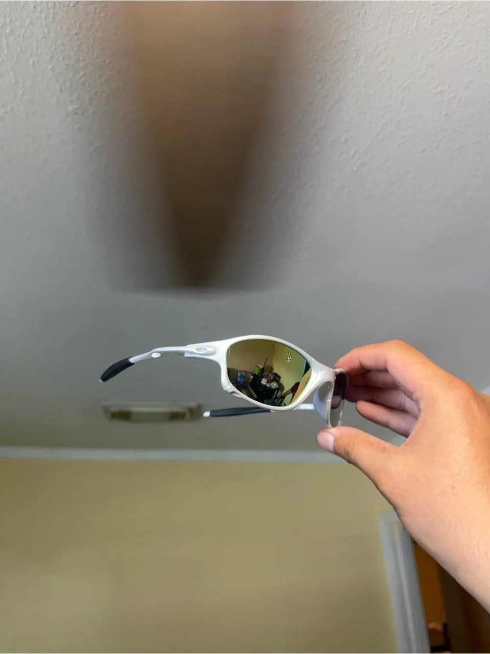 Oakley Men’s White Sports Sunglasses with Gold Mirrored Lenses
